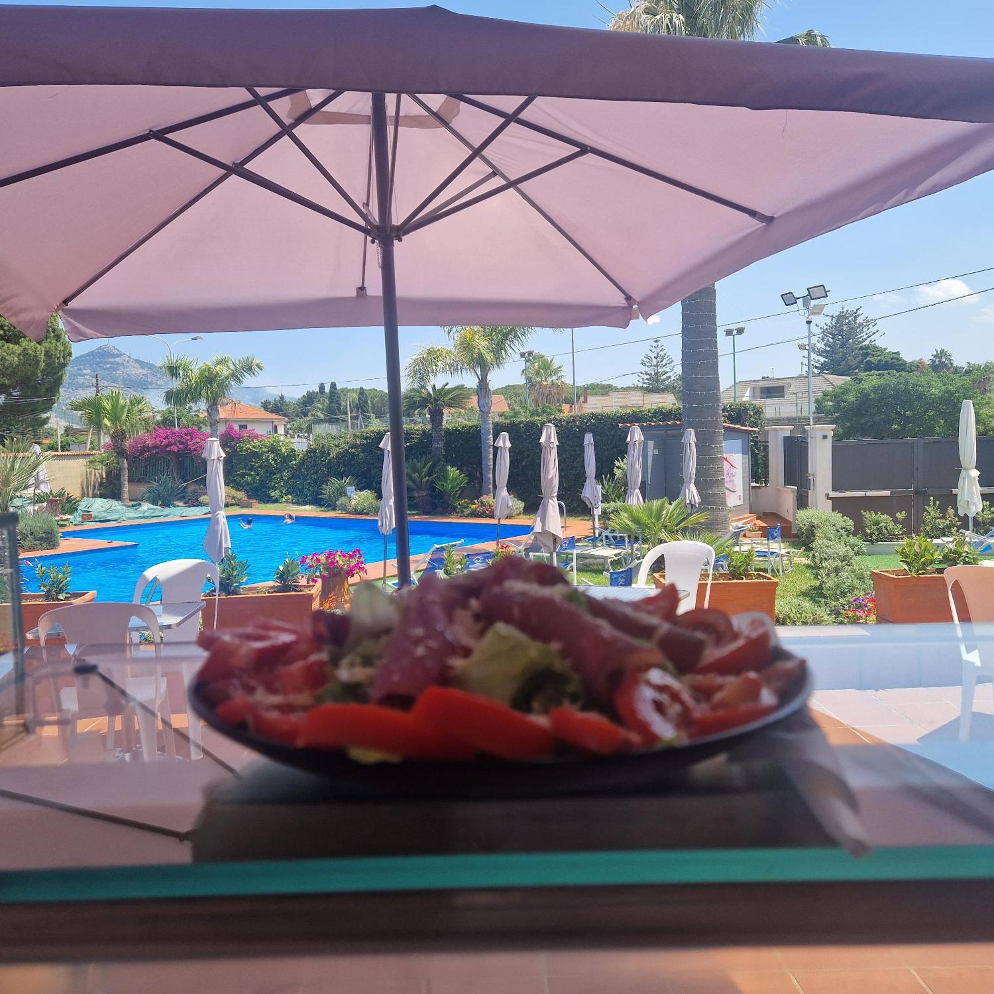 Villa Rosa Luxury Apartment Монделло Екстер'єр фото