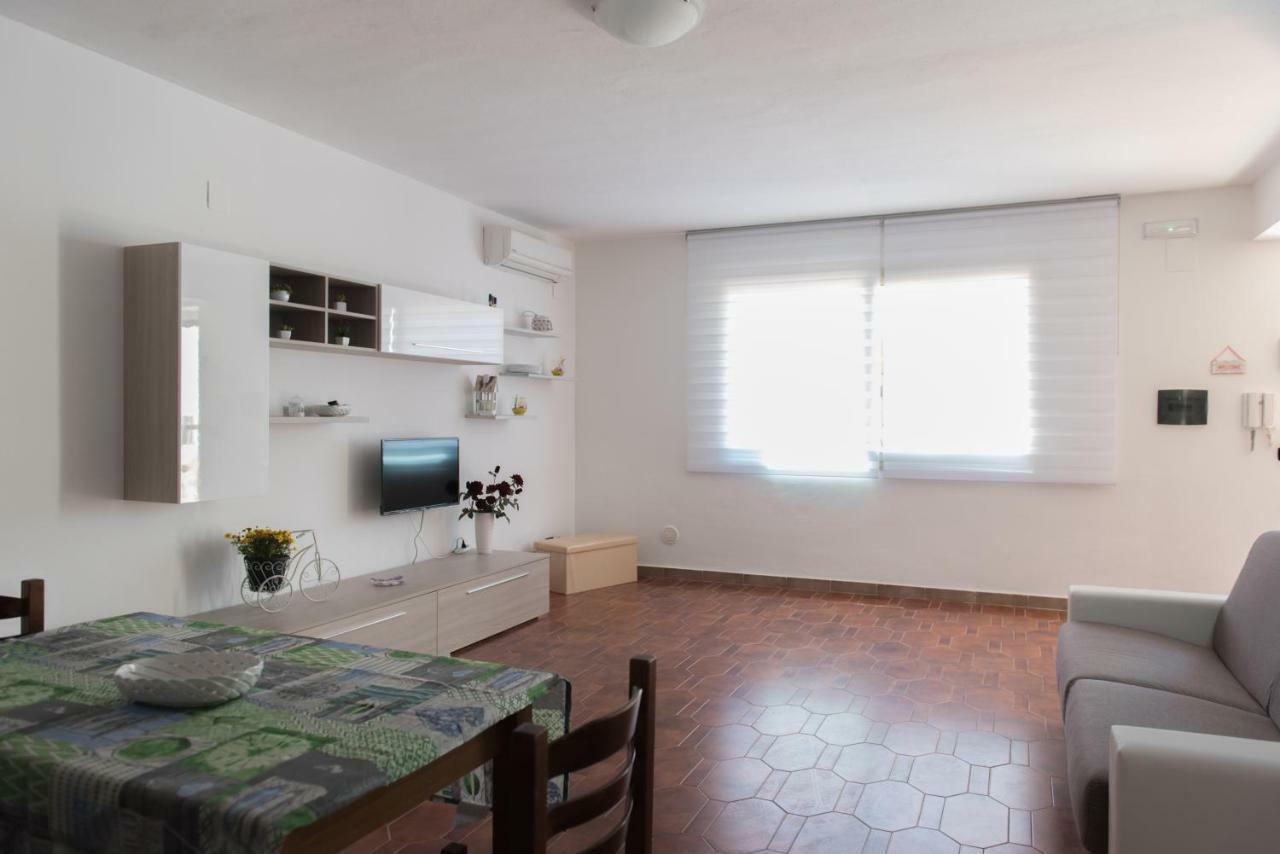 Villa Rosa Luxury Apartment Монделло Екстер'єр фото