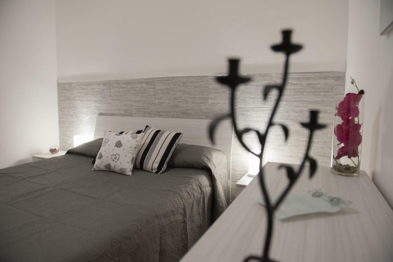 Villa Rosa Luxury Apartment Монделло Екстер'єр фото