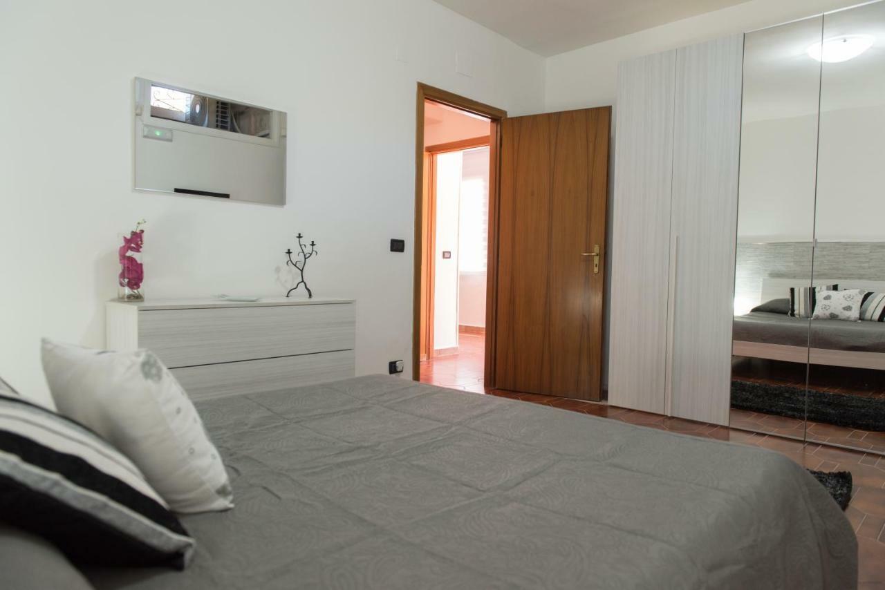 Villa Rosa Luxury Apartment Монделло Екстер'єр фото