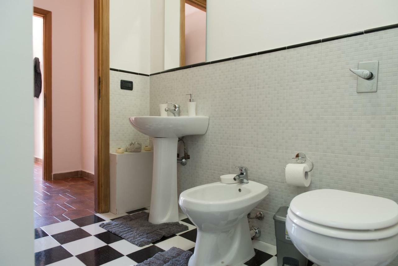 Villa Rosa Luxury Apartment Монделло Екстер'єр фото