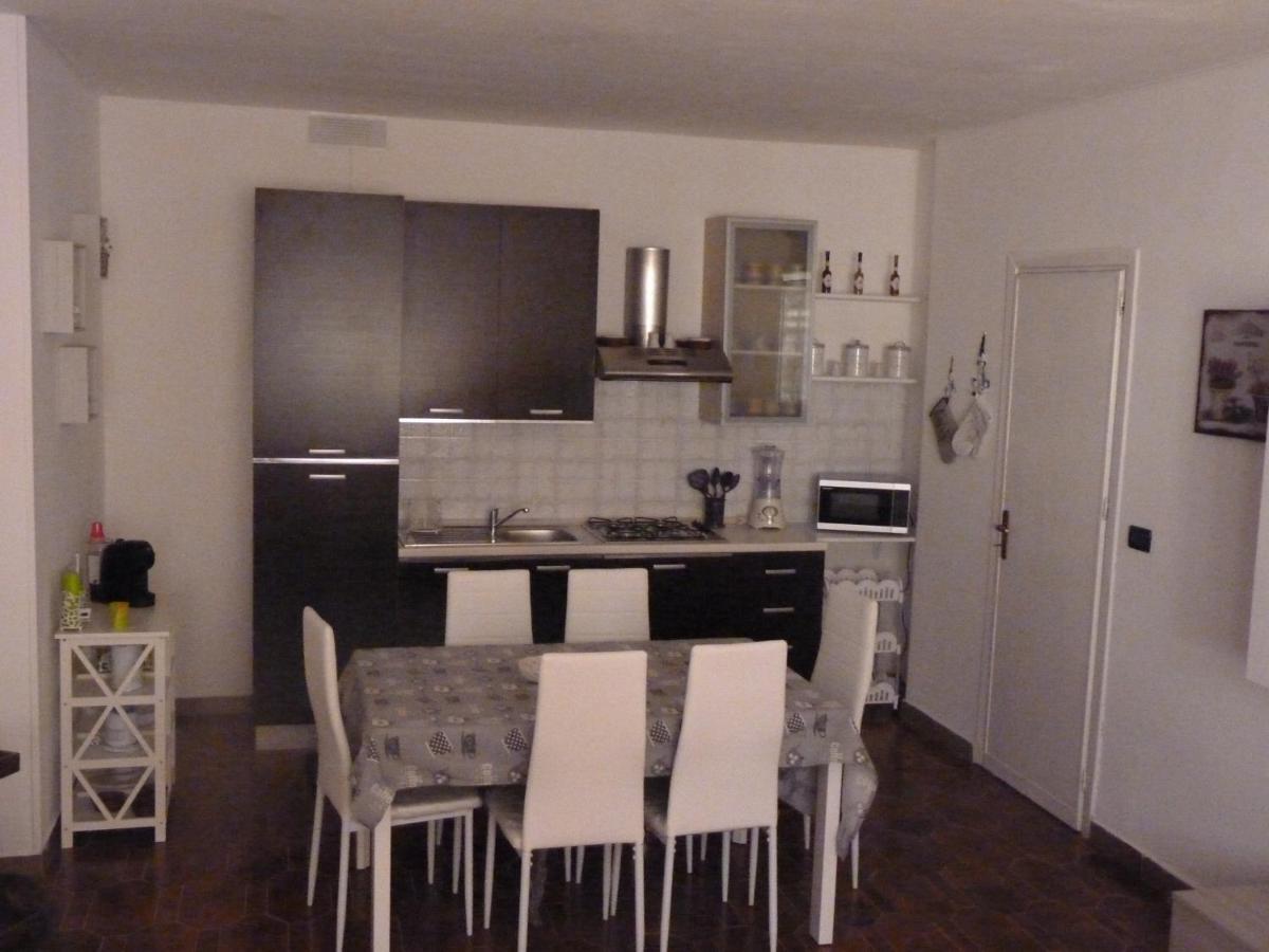 Villa Rosa Luxury Apartment Монделло Екстер'єр фото