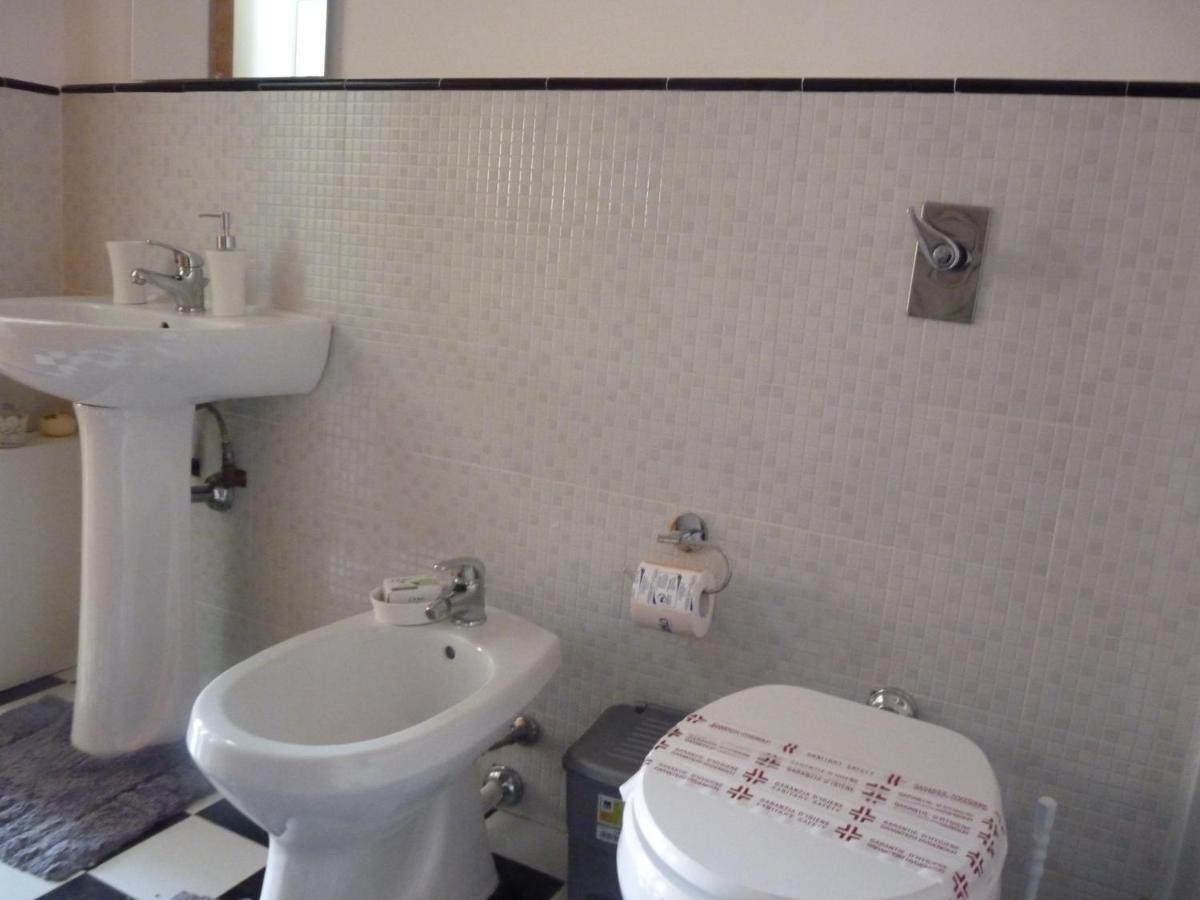 Villa Rosa Luxury Apartment Монделло Екстер'єр фото